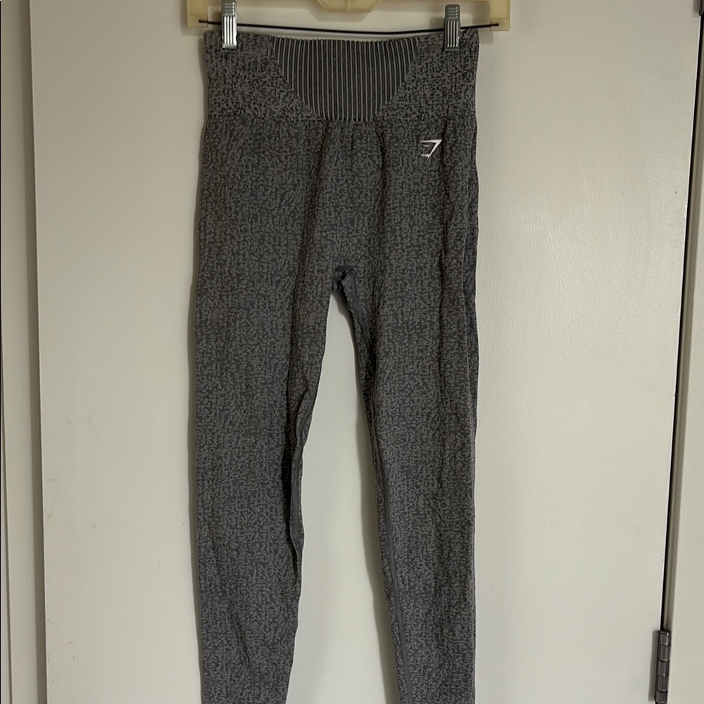 Gymshark Gray Leggings Sleek Stretchy Design